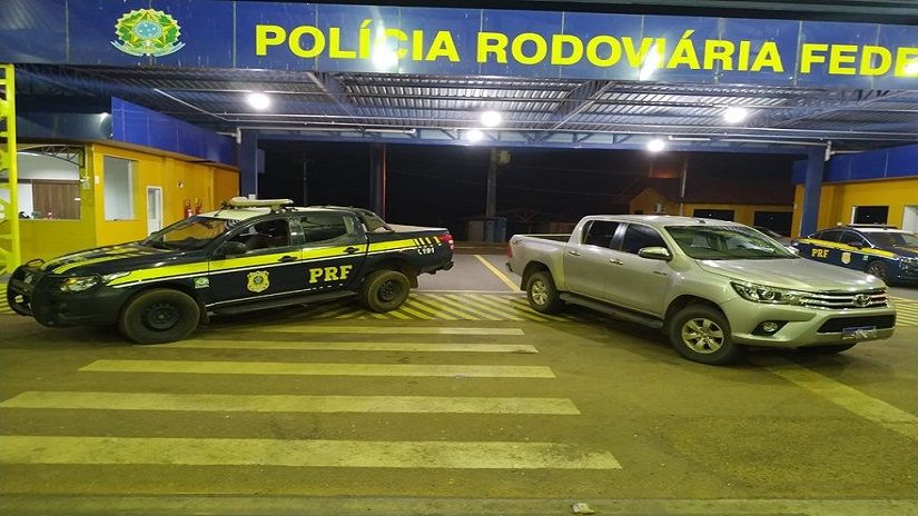 Prf Em A O Conjunta As For As Policiais Recuperam Hilux Roubada