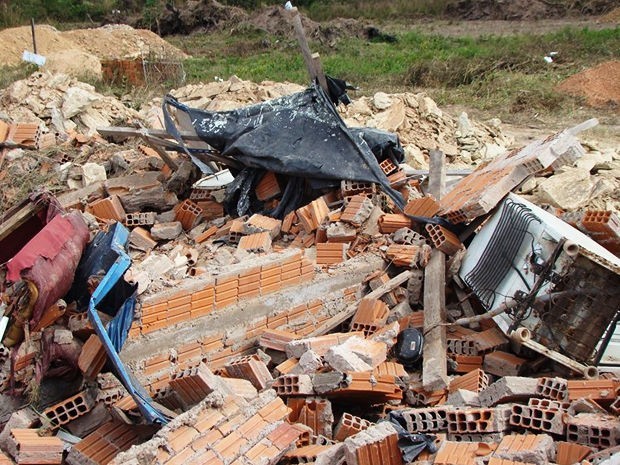 Destruição das casas - Foto: Defensoria Pública/Assessoria de Imprensa