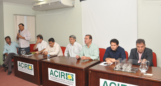 Encontro promovido na sede da ACIR colocou lado a lado todos os envolvidos com a obra