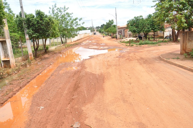 Situação deplorável para os moradores do bairro Vila Mariley - Foto: Marcos Magalhães/GazetaMT