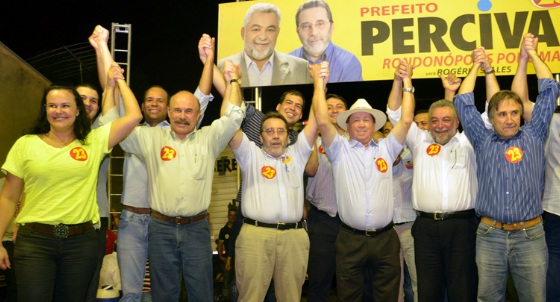Deputados afirmaram que apoio &eacute; para ganhar a elei&ccedil;&atilde;o e tamb&eacute;m para ajudar na administra&ccedil;&atilde;o