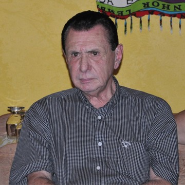 Para o deputado federal Carlos Bezerra a decis&atilde;o politica est&aacute; em suas m&atilde;os