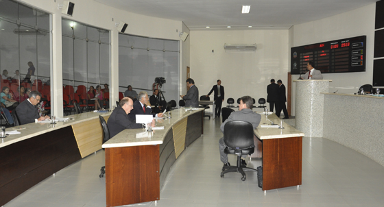 Projetos foram aprovados em duas sess&otilde;es extraordin&aacute;rias realizadas nesta segunda-feira
