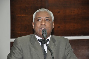 Segudno vereador Adonias Fernandes, P&aacute;tio queri apoio da bancada do PMDB