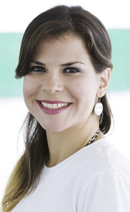 Stephanie Romero Francisco,  Graduada em R&aacute;dio e Tv pela UFMT com P&oacute;s em Marketing