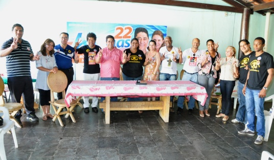 Candidato recebeu apoio de dirigentes do Movimento Negro de Rondon&oacute;polis
