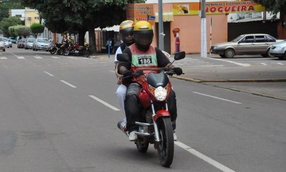 Hoje em dia, pouco mais de 800 mototaxistas trabalham na cidade - Foto Marcos Magalh&atilde;es/GazetaMT