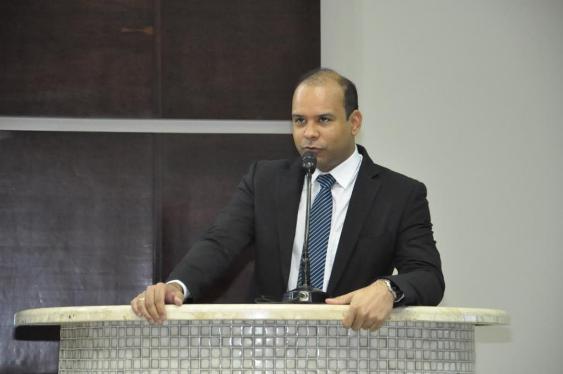 'Quero esgotar todas as discuss&otilde;es e n&atilde;o tenho pressa de aprovar esse projeto", afirmou Thiago Muniz