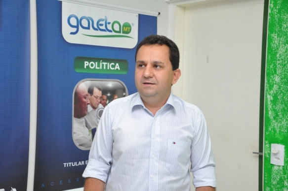O vereador Cl&aacute;udio da Farm&aacute;cia (PMDB), quer que o Procon intensifique a fiscaliza&ccedil;&atilde;o a respeito da aplica&ccedil;&atilde;o da 'Lei da Fila' - Foto Marcos Magalh&atilde;es/GazetaMT