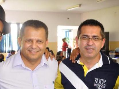A ida de Vanzeli para a Coder abriria a possibilidade deo suplnete Valdenir Pereira (direita) assumir a vaga na C&acirc;mara - Foto Arquivo pessoal