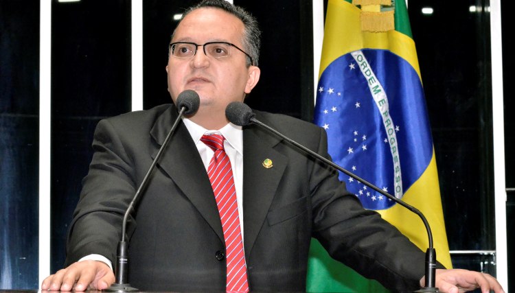 Desde que foi eleito como senador, em 2011, essa é a terceira vez que Taques concorre ao prêmio - Foto: Reprodução