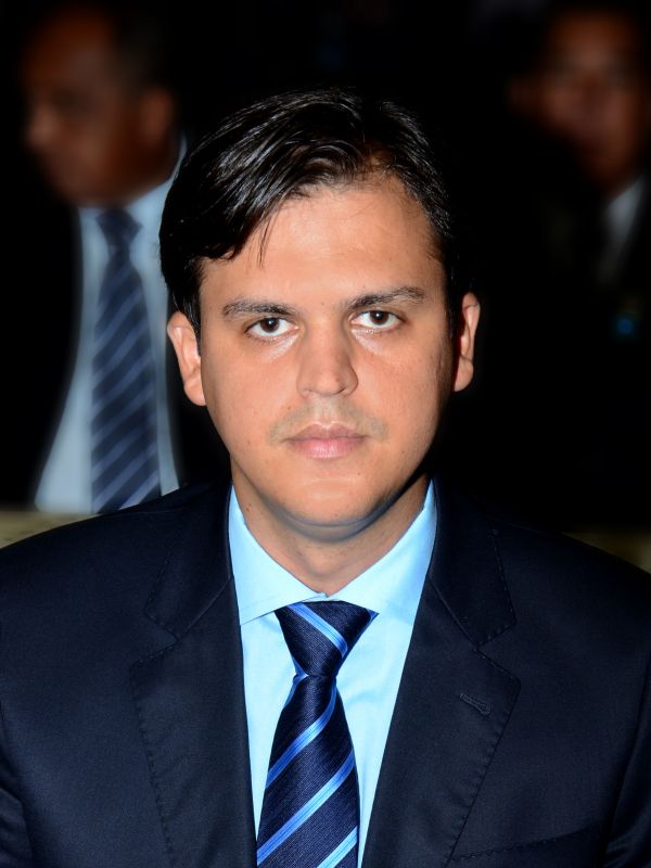 Thiago Silva (PMDB) destaca import&acirc;ncia de mesclar experi&ecirc;ncia dos veteranos ao vigor das novas lideran&ccedil;as