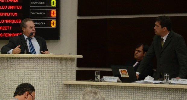 Den&uacute;ncia foi levada ao plen&aacute;rio pelo vereador Ful&ocirc;; Ildo disse n&atilde;o aceitar intimida&ccedil;&atilde;o