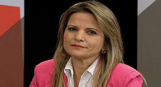 Fl&aacute;via Morais: portadores de defici&ecirc;ncia na fala ser&atilde;o os principais beneficiados com a medida - Foto: Reprodu&ccedil;&atilde;o/TV C&acirc;mara