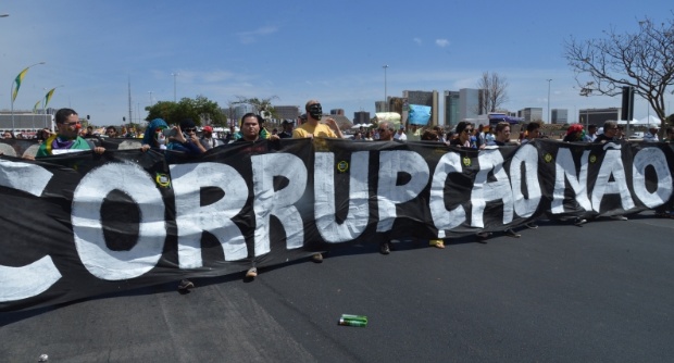 Manifesto realizado na capital federal ocorre em outras partes do pa&iacute;s