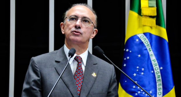 Em discurso no plen&aacute;rio o senador Osvaldo Sobrinho lembrou manifesta&ccedil;&otilde;es populares em 2013