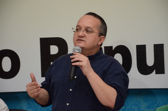 'Como o PDT vai ter a cabeça da chapa (com o senador Pedro Taques), não podemos bater o pé para termos candidaturas locais', defendeu Carlos Vanzeli - Foto GazetaMT