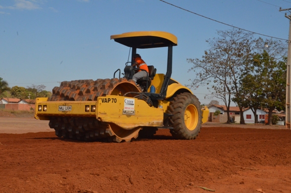 A obra do prolongamento da avenida Rio Branco teve in&iacute;cio em meados do m&ecirc;s de agosto e &eacute; tocada pela Companhia de Desenvolvimento de Rondon&oacute;polis (Coder) - Foto GazetaMT
