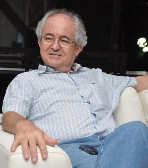 Adilton considera prematuro discutir candidaturas neste momento