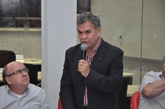 'Vou procurar marcar uma reuni&atilde;o de trabalho com a presen&ccedil;a da secret&aacute;ria Marildes e dos membros da Comiss&atilde;o de Sa&uacute;de para tratarmos do assunto', se comprometeu Jota Barreto - Foto Marcos Magalh&atilde;es/GazetaMT
