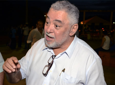 '&Eacute; importante que voltemos a discutir essa modalidade de asfaltamento, pois a cidade n&atilde;o para de crescer', afirmou o prefeito Percival Muniz - Foto Luan Dourado/GazetaMT 
