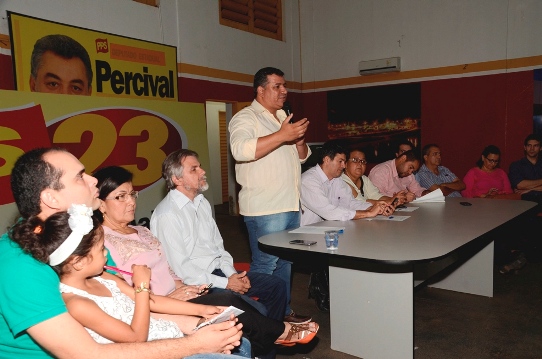 'Temos de ganhar condi&ccedil;&otilde;es para que os interesses das cidades ganhem mais for&ccedil;a no parlamentarismo estadual e federal', afirmou Reginaldo Santos - GazetaMT