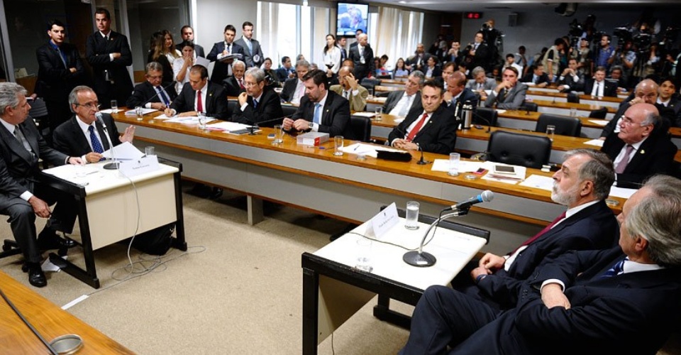 Cerver&oacute; negou corrup&ccedil;&atilde;o; Costa garantiu que h&aacute; muitas provas e confirmou den&uacute;ncias