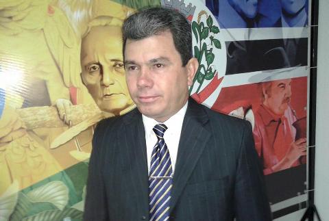 'H&aacute; pontos (do PCCS) que os servidores n&atilde;o aceitam de jeito nenhum e pediram a  rejei&ccedil;&atilde;o dos mesmos', afirmou Rubens Paulo - Foto GazetaMT