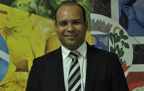 Tiago Muniz (PPS) diz que cidade tem outras prioridades e quer manuten&ccedil;&atilde;o do calend&aacute;rio
