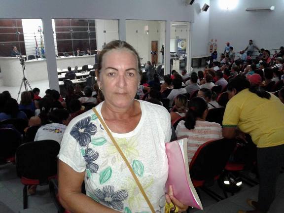 'Nós queremos ser esclarecidas sobre o que de fato acontece', disse a Agente de Saúde Vera Lúcia, representante sindical da categoria - Foto Denilson Paredes/GazetaMT