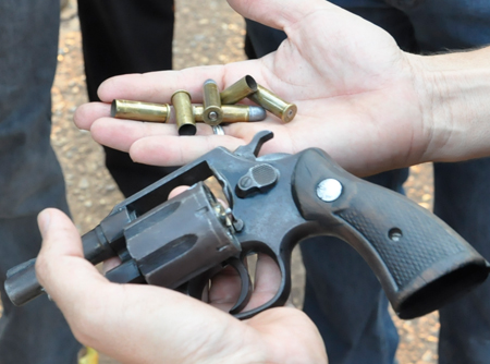 Arma utilizada no crime, um revolver calibre 38 - Foto: GazetaMT
