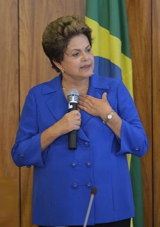 Dilma disse que o momento &eacute; de 'desmontar palanques'