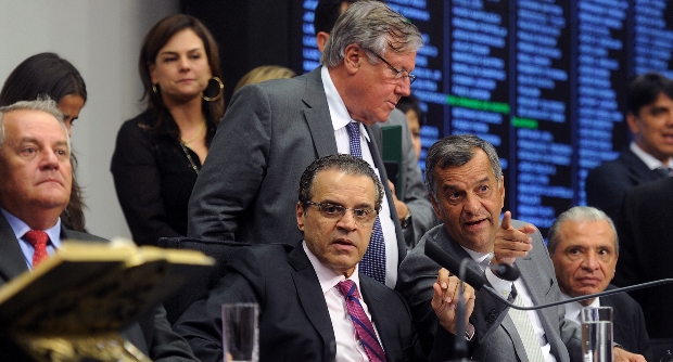 Lentid&atilde;o na discuss&atilde;o dos projetos acaba favorecendo manuten&ccedil;&atilde;o de quadro de corrup&ccedil;&atilde;o