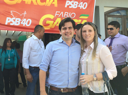Acompanhado da esposa, Marcella Marchetti, Fabio Garcia reforçou o compromisso de trabalhar pelos cidadãos mato-grossenses
