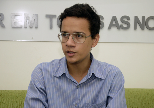 'Defendemos que a Petrobras continue sendo dos brasileiros, principalmente agora que 75 % dos royalties do Pr&eacute; Sal s&atilde;o destinados para a educa&ccedil;&atilde;o', disse Jadielson Moraes - Foto Luan Dourado/GazetaMT