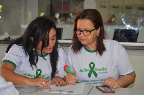Secret&aacute;ria de Sa&uacute;de Mar&iacute;ldes Ferreira tamb&eacute;m ajudou na triagem Foto: GazetaMT