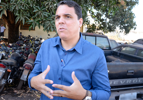 Chefe da 2ª Ciretran de Rondonópolis, Luis Eduardo Farias,  o processo de  reciclagem é visto de forma positiva. FOTO: Luan Dourado / GazetaMT