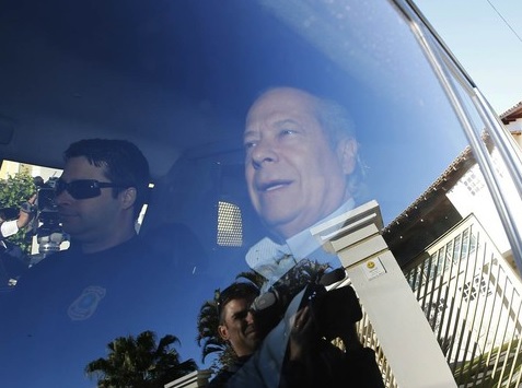 Jos&eacute; Dirceu &eacute; preso durante 17&ordf; fase da Opera&ccedil;&atilde;o Lava Jato. Foto - G1