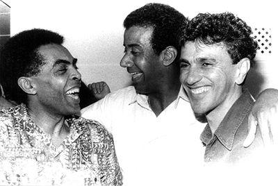 Gilberto Gil, Jorge Ben e Caetano.