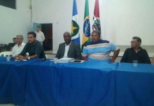 Para o presidente da Comiss&atilde;o, vereador Adonias Fernandes, desta forma, &eacute; poss&iacute;vel levar ao prefeito todas as reivindica&ccedil;&otilde;es dos moradores.  FOTO: Renata Ramos / GazetaMT