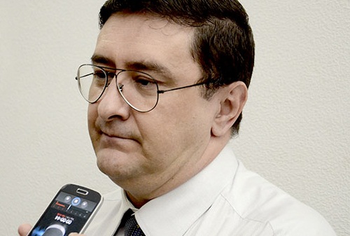 'O sal&aacute;rio do vereador j&aacute; &eacute; muito bom e mais uma Verba Indenizat&oacute;ria com car&aacute;ter salarial &eacute; uma afronta diante de um momento de crise econ&ocirc;mica', disse o presidente da Oab, Ronaldo Pinto - Foto Wagner Montanari/GazetaMT