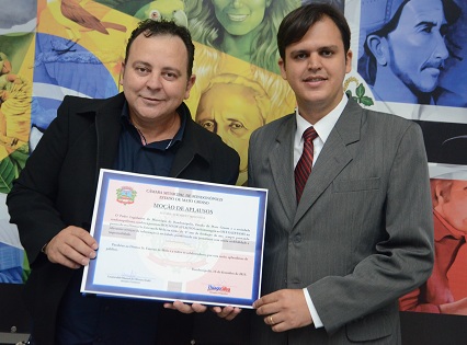 '&Eacute; uma forma de reconhecer todo o esfor&ccedil;o e trabalho feito pela equipe do GazetaMT e reconhecer o tamanho e a import&acirc;ncia do site para a nossa cidade', disse o vereador Thiago Silva - Foto Wagner Montanari/GazetaMT