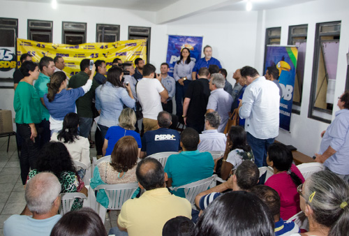 espa&ccedil;o da sede do Psdb ficou tomado pelos filiados do partido - Foto: Emerson Dourado/GazetaMT