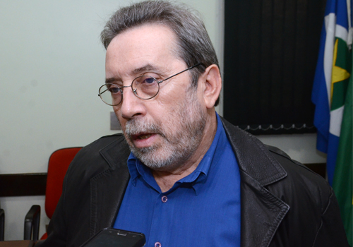 Candidato Rog&eacute;rio Salles durante visita a Associa&ccedil;&atilde;o Comercial e Industrial de Rondon&oacute;polis. Foto: Luan Dourado/GazetaMT
