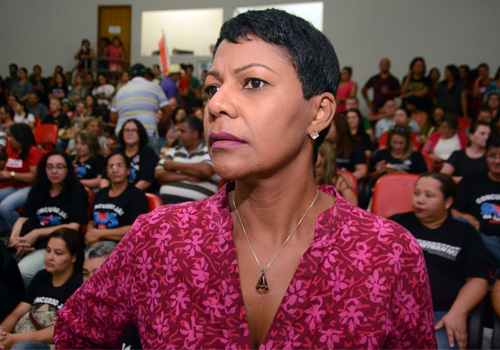 Olga Eliane Pinto Santos, vice presidente do Sindicato dos Escriv&atilde;es da Pol&iacute;cia Judici&aacute;ria Civil do Estado (Sindepojuc), acusa o Estado de adotar em um sistema dois pesos duas medidas. Foto: Luan Dourado/GazetaMT