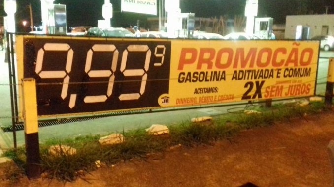 Em Brasília, estabelecimento chegou a cobrar quase R$10 pelo litro da gasolina. Foto: Rede social