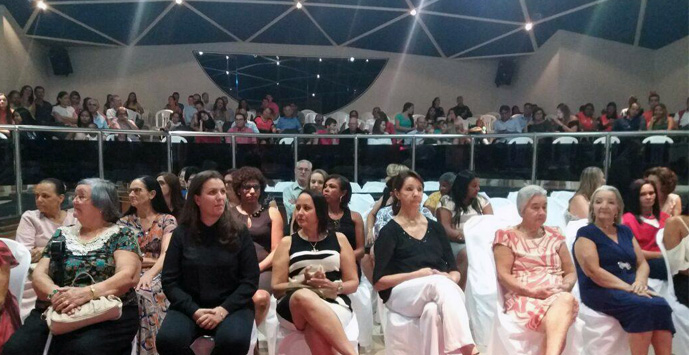 Mulheres recem homenagem na C&acirc;mara de Primavera do Leste. Foto: GazetaMT