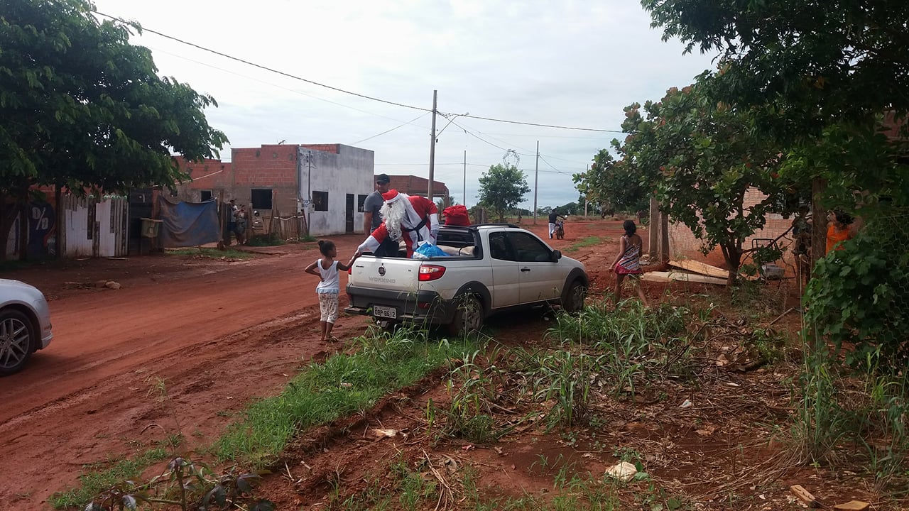 Papai Noel no Alfredo de Castro. Foto: Renata Ramos/GazetaMT