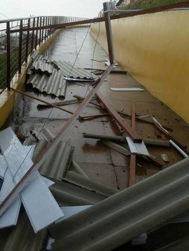 Registro da destrui&ccedil;&atilde;o provocada pela chuva no Est&aacute;dio. Foto: GazetaMT.  
