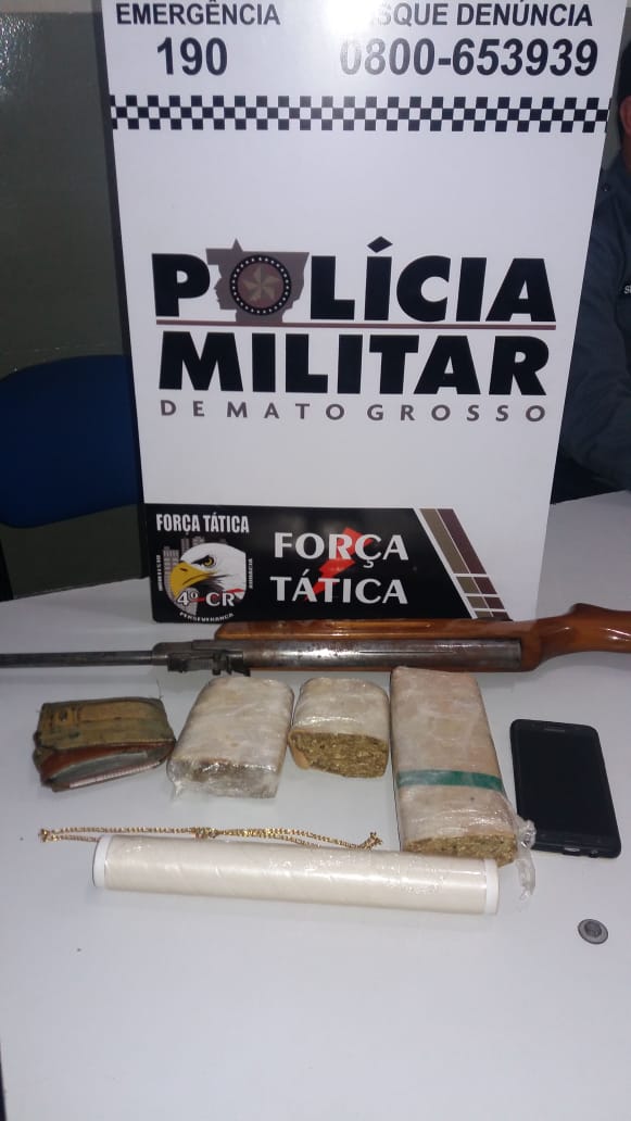 Materiais apreendidos pela pol&iacute;cia. (Foto: divulga&ccedil;&atilde;o PM/MT)